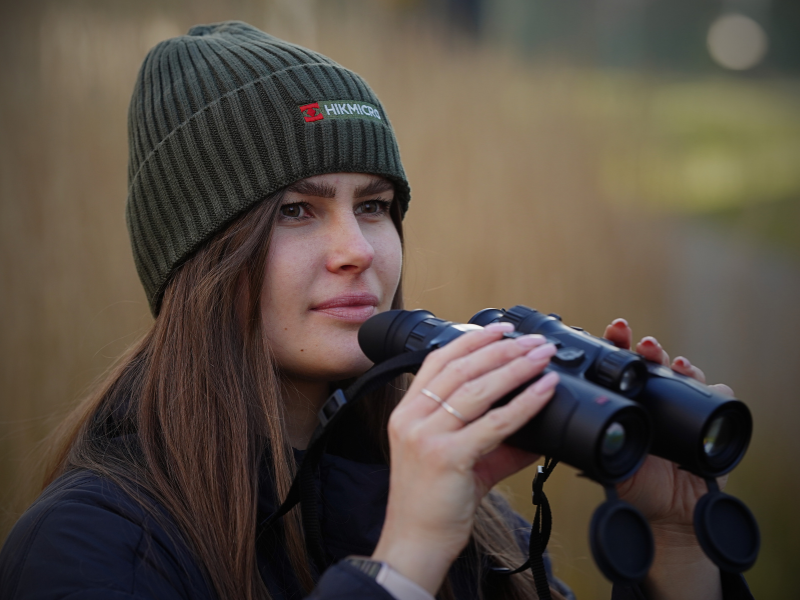 Klasyczna lornetka to przeszłość. Nowy HABROK 4K 2.0 właśnie wchodzi do lasu